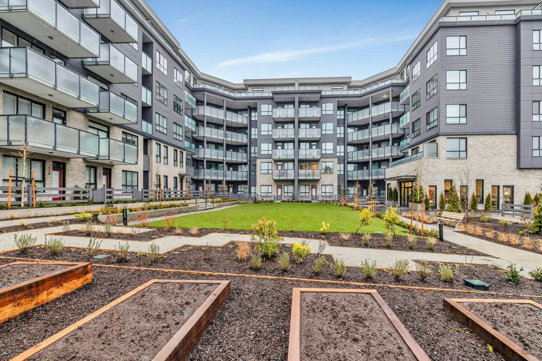 4F-15738 85 Avenue, Surrey, BC, V4N 6Y1 - 3