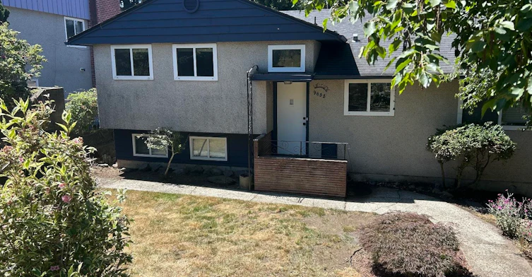 Upper-9655 Townline Diversion, Surrey, BC, V3V 2T1