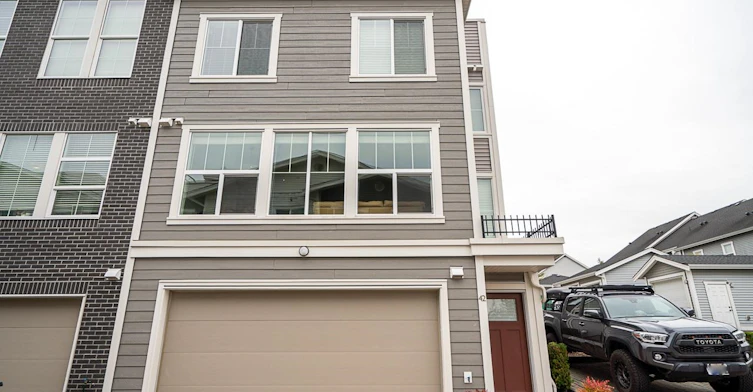 42-8372 202b Street, Langley, BC, V2Y 4K6