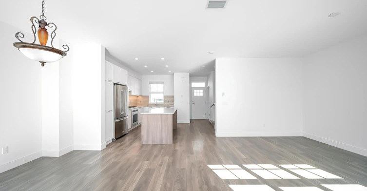 200-1290 Mitchell Street, Coquitlam, BC, V3E 0N9 - 10