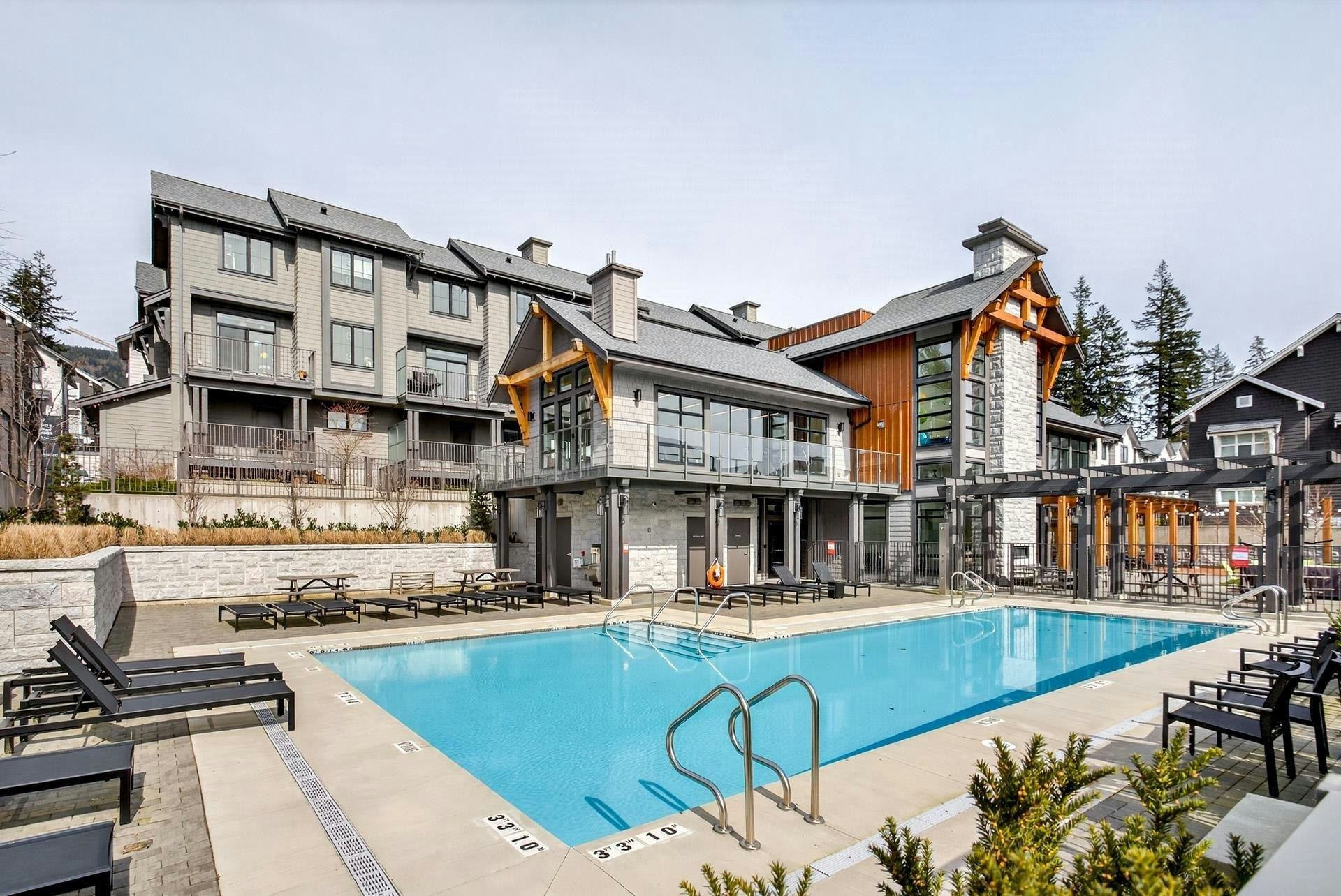 200-1290 Mitchell Street, Coquitlam, BC, V3E 0N9 1