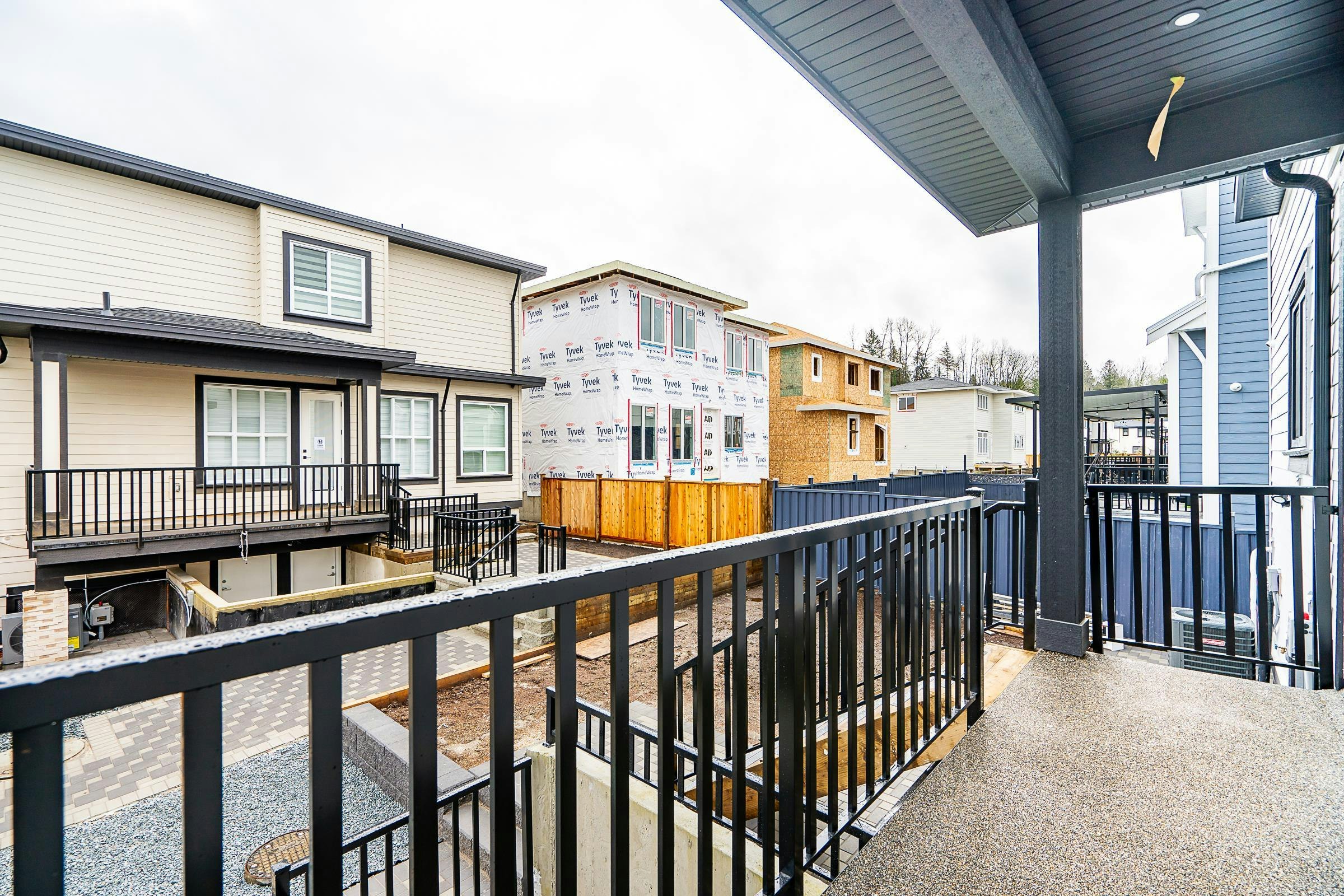 10648 124 Street, Surrey, BC, V3V 0E2 - 11