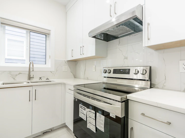 10648 124 Street, Surrey, BC, V3V 0E2 - 9