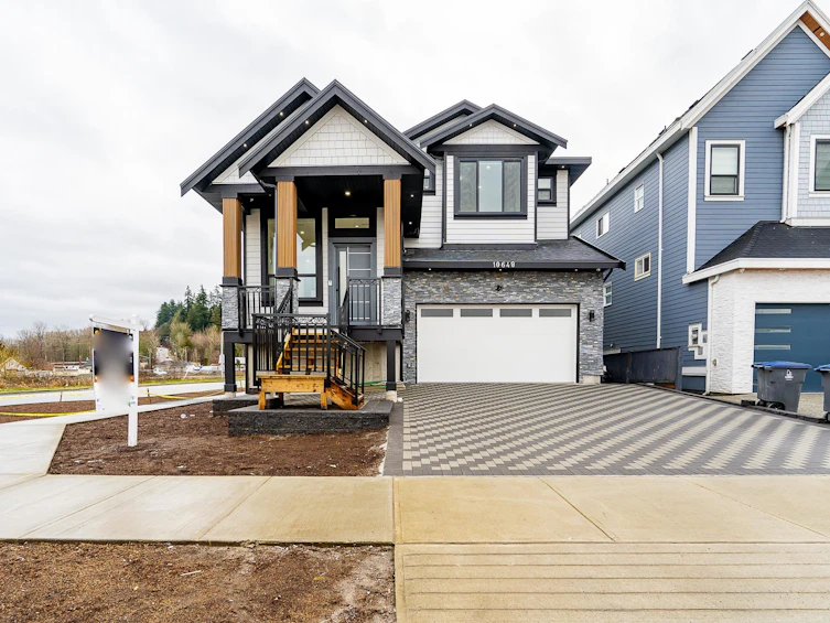 10648 124 Street, Surrey, BC, V3V 0E2