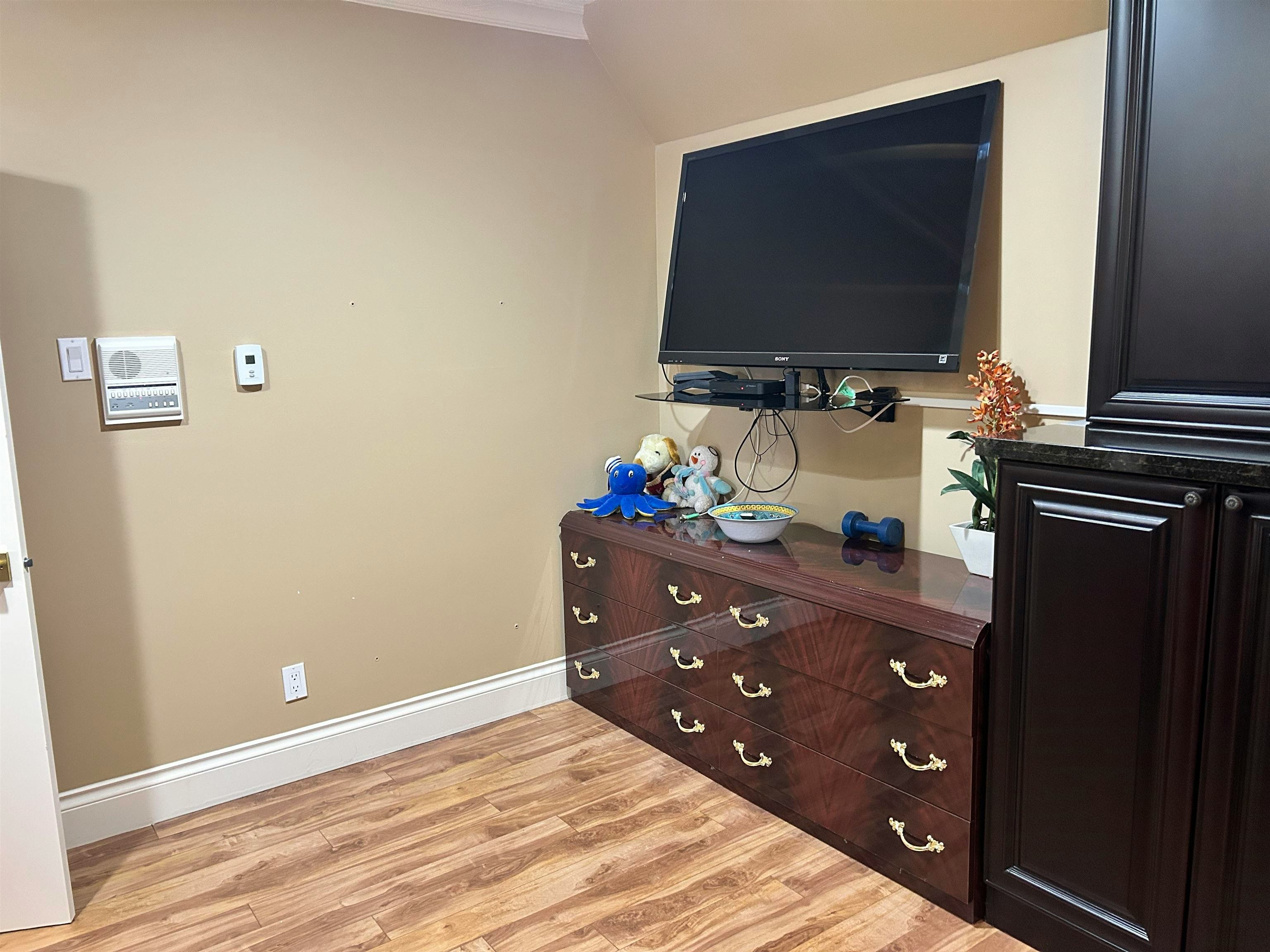 19xx Matthew Avenue, Vancouver, BC, V6J 2T7 - 8