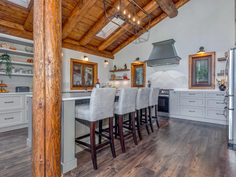 6403 St Andrew's Way, Whistler, BC, V8E 0C7 - 13