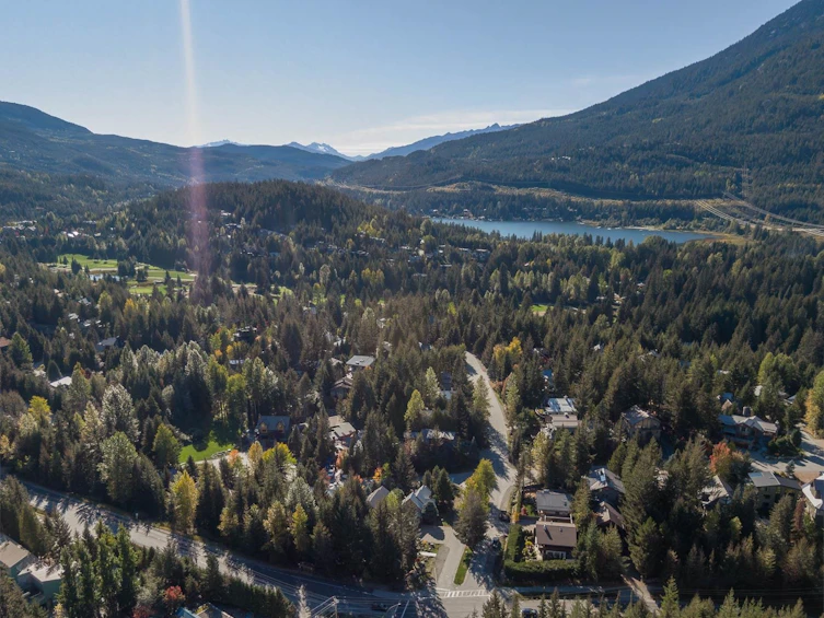 6403 St Andrew's Way, Whistler, BC, V8E 0C7 - 34