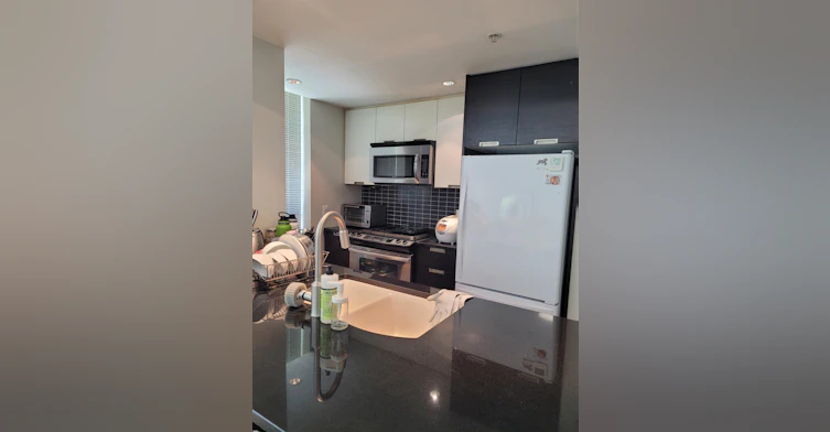 6xx-2968 Glen Drive, Coquitlam, BC, V3B 0C4 - 6