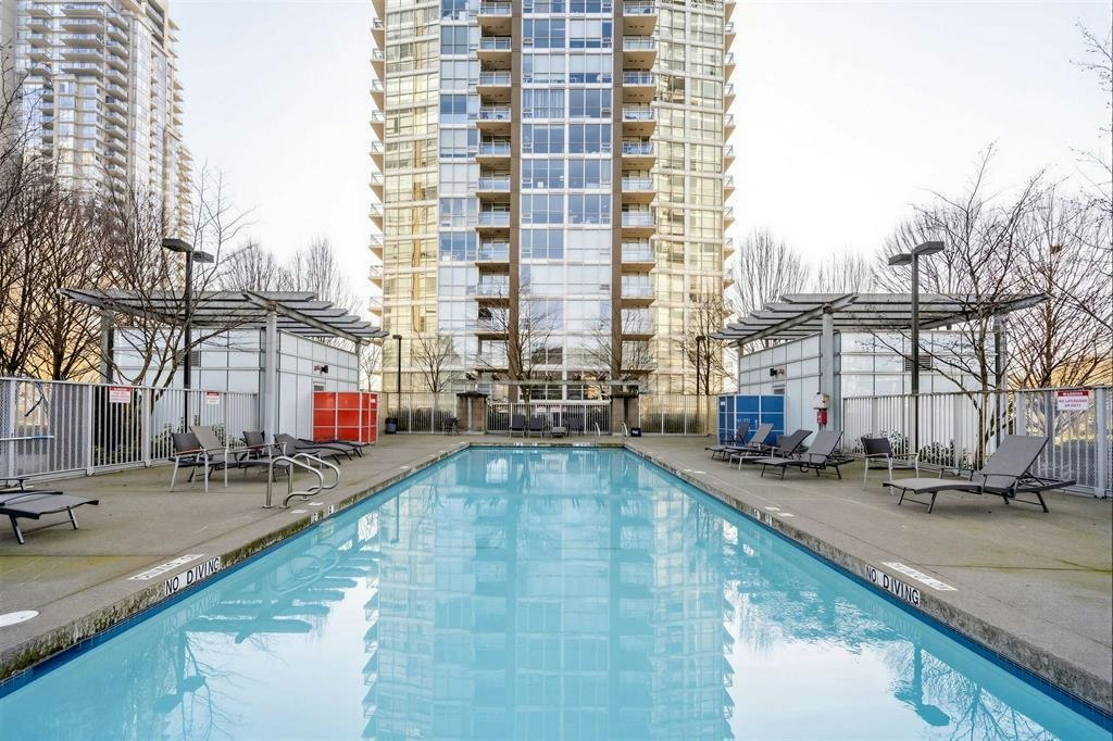 6xx-2968 Glen Drive, Coquitlam, BC, V3B 0C4 - 4