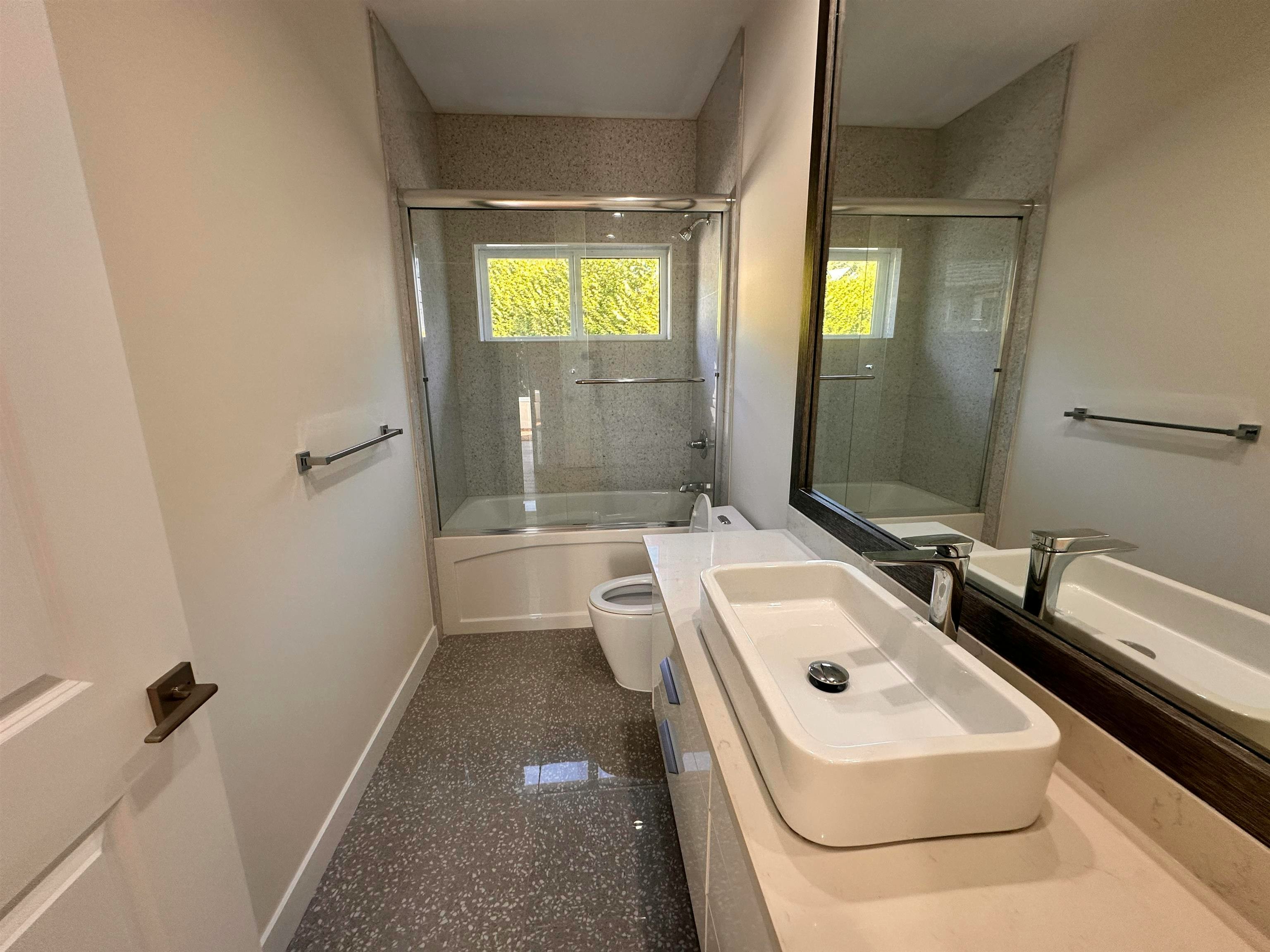 2425 Leggett Drive, Port Moody, BC, V3H 4W9 - 28