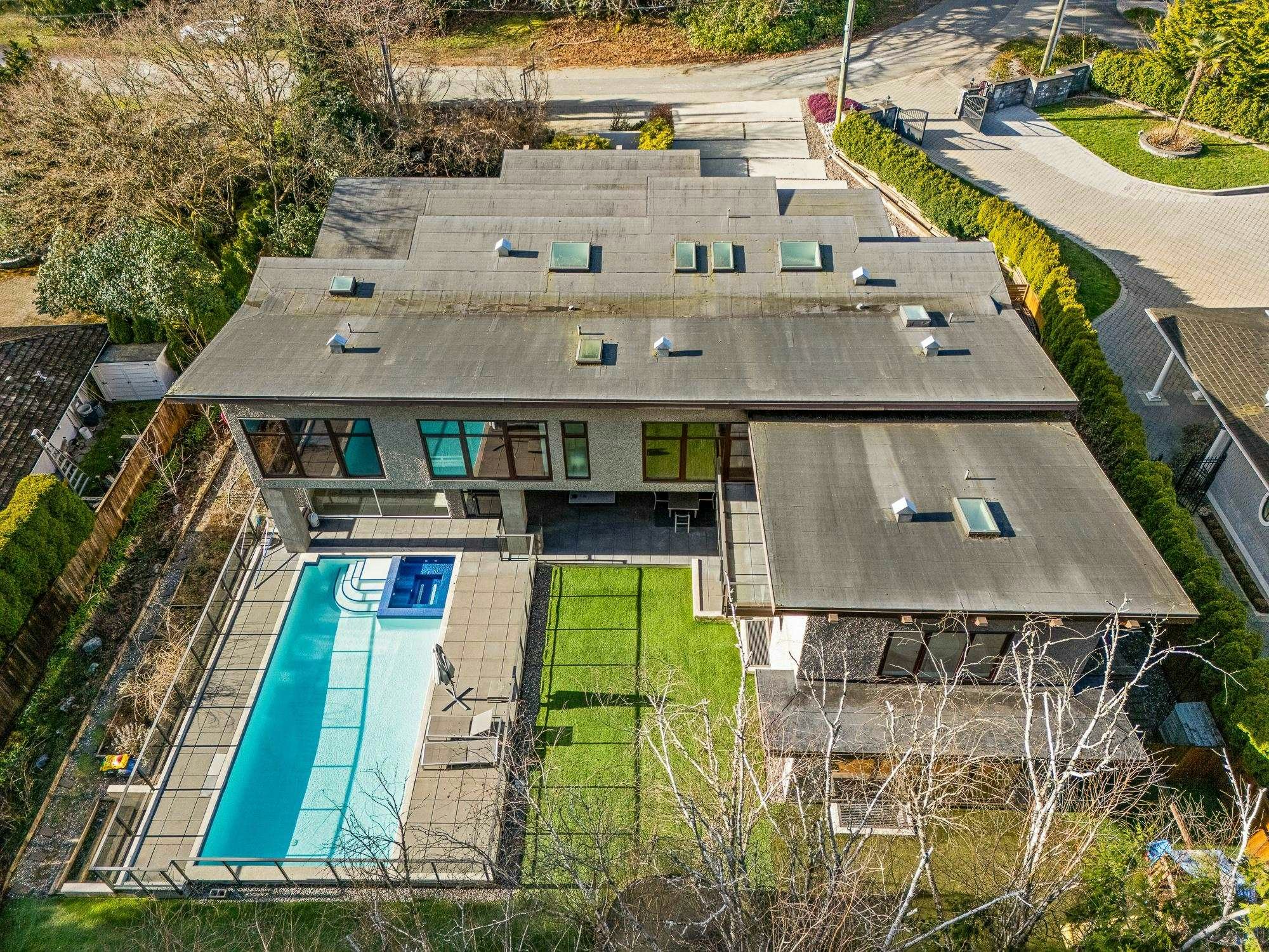 388 Hidhurst Place, West Vancouver, BC, V7S 1K1 - 37