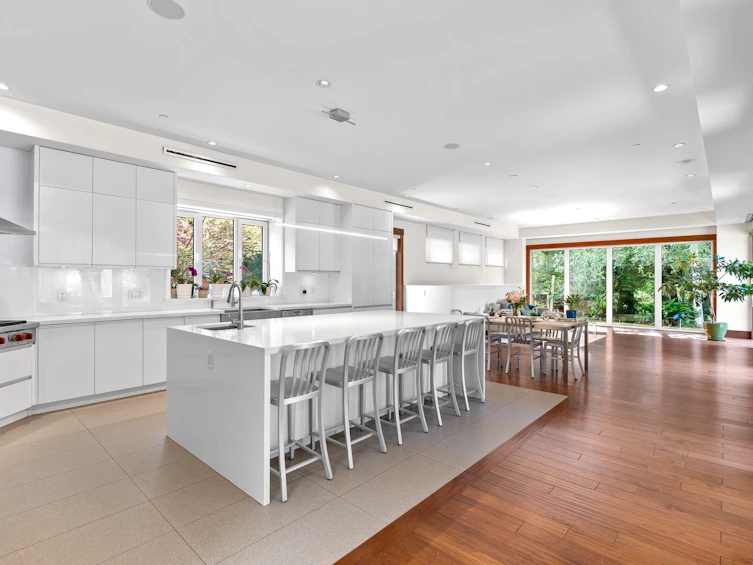 388 Hidhurst Place, West Vancouver, BC, V7S 1K1 - 10