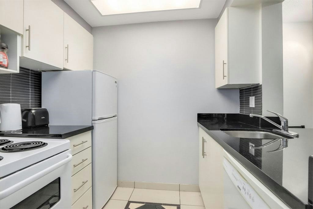 207-1450 Laburnum Street, Vancouver, BC, V6J 3W3 - 9
