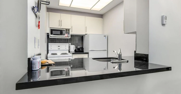 207-1450 Laburnum Street, Vancouver, BC, V6J 3W3 - 8