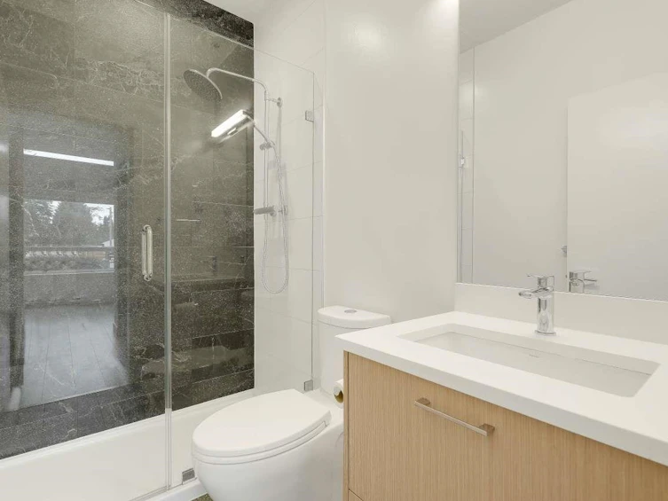 119-10777 138 Street, Surrey, BC, V3T 0T5 - 4