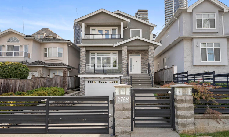 4758 Maitland