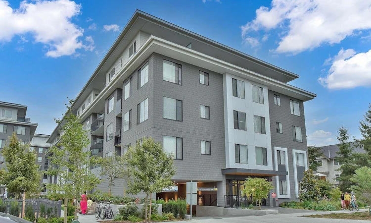 209-15835 85 Avenue