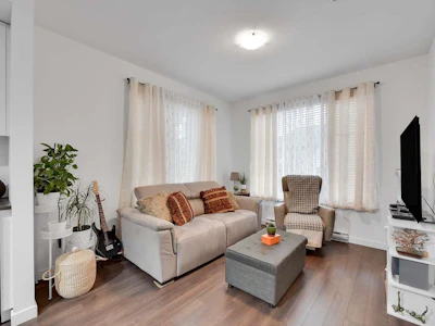 209-15835 85 Avenue - 2