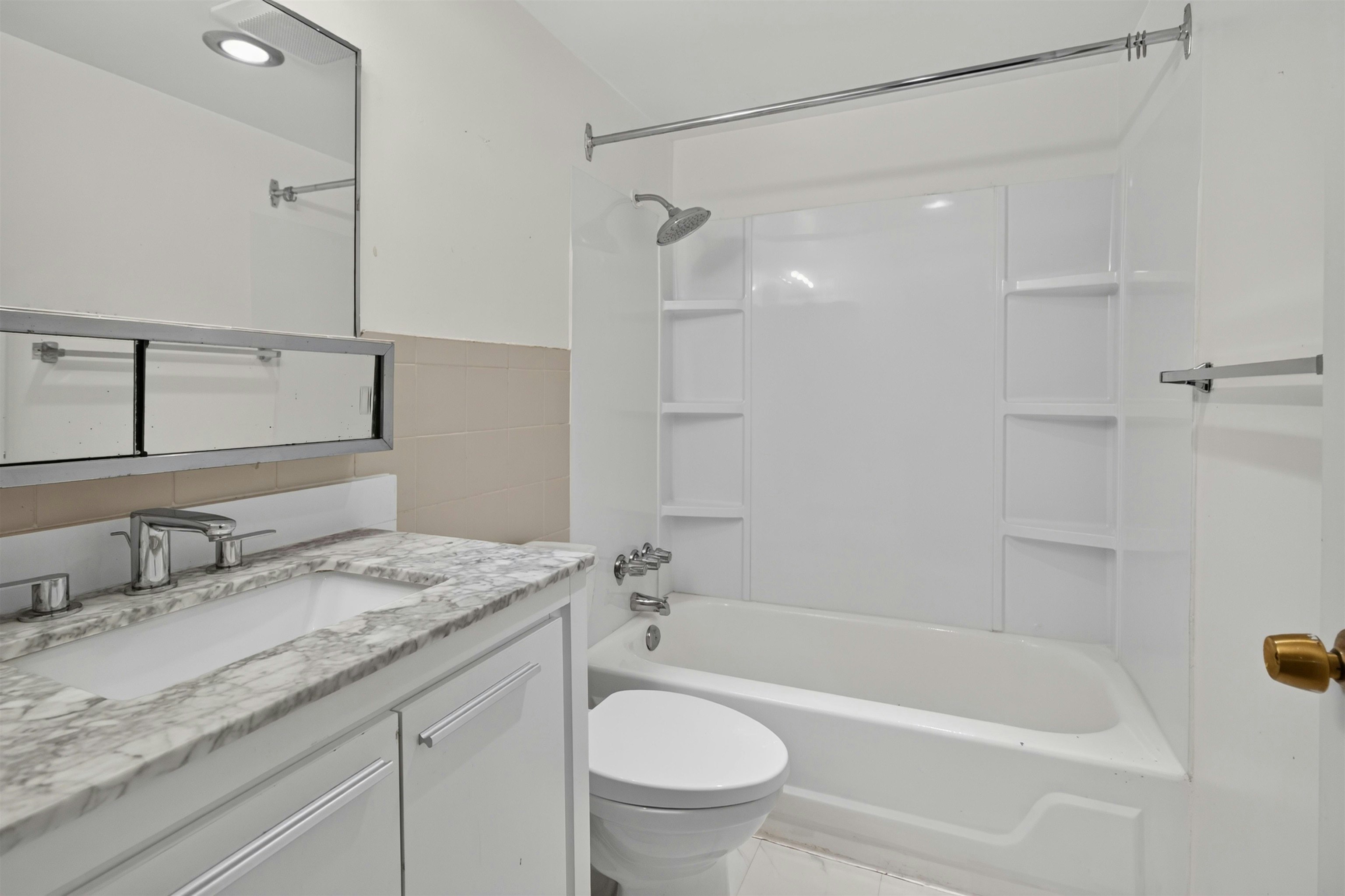 107-5127 Irving Street, Burnaby, BC, V5H 1T6 - 8