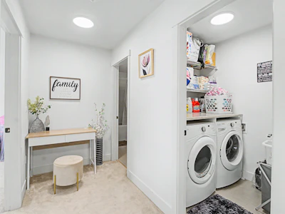 43-14057 60a Avenue - 5