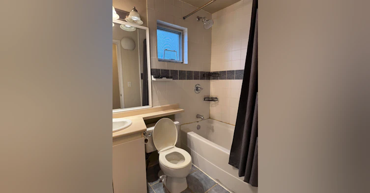 302-10668 138st, Surrey, BC, V3T 5T2 - 10