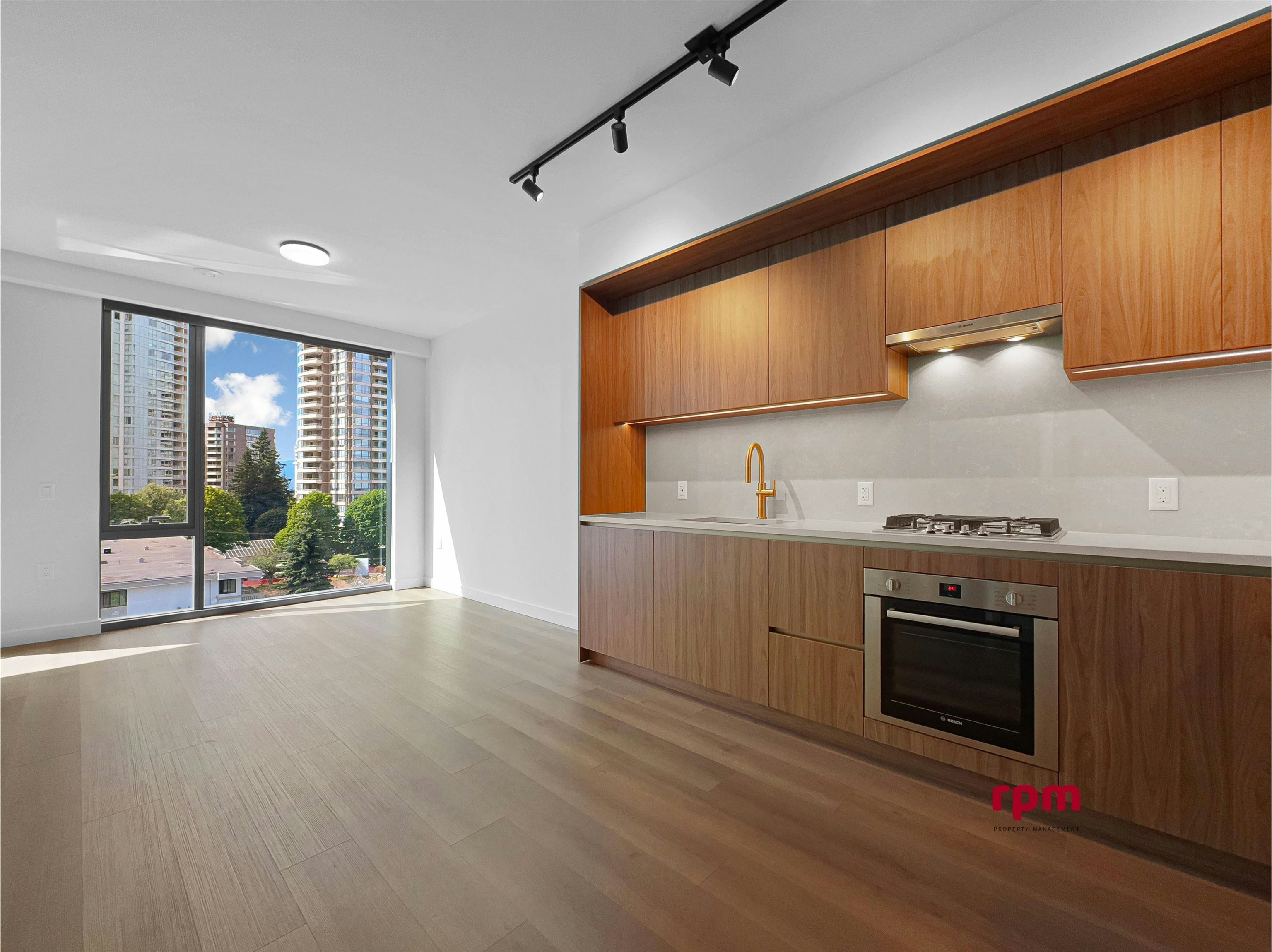 4xx-5987 Wilson Avenue, Burnaby, BC, V5H 0L7