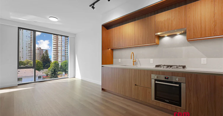 4xx-5987 Wilson Avenue, Burnaby, BC, V5H 0L7