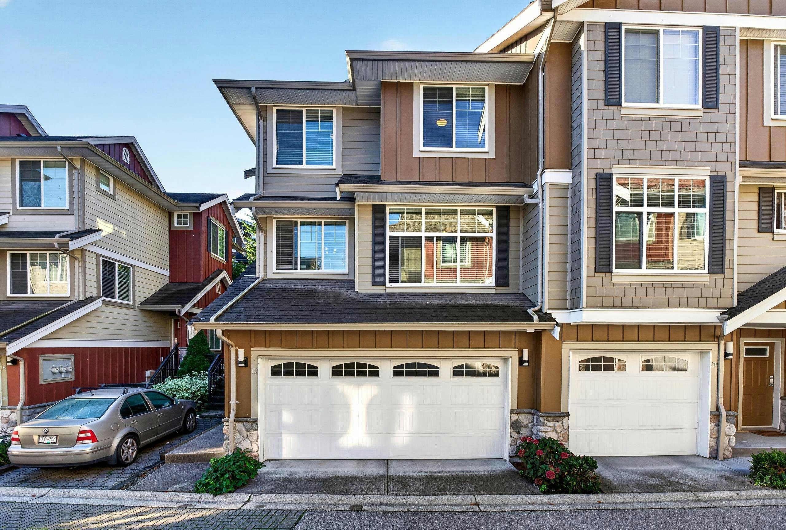 19-3009 156 Street, Surrey, BC, V3Z 0N9
