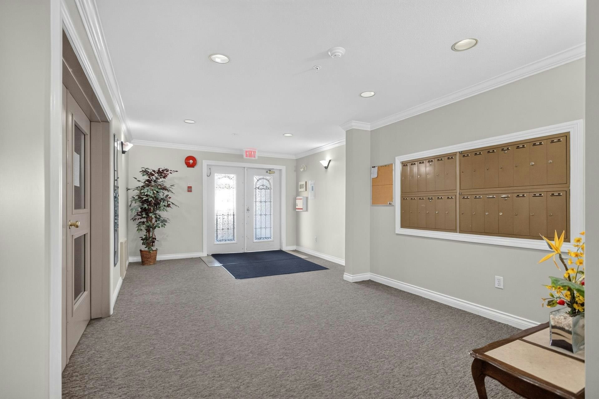 202-1618 Grant Avenue - 4