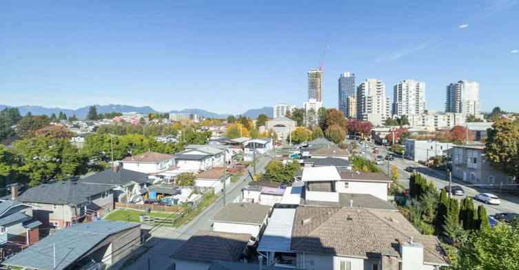 5399 Joyce, Vancouver, BC, V5R 4H3 - 23