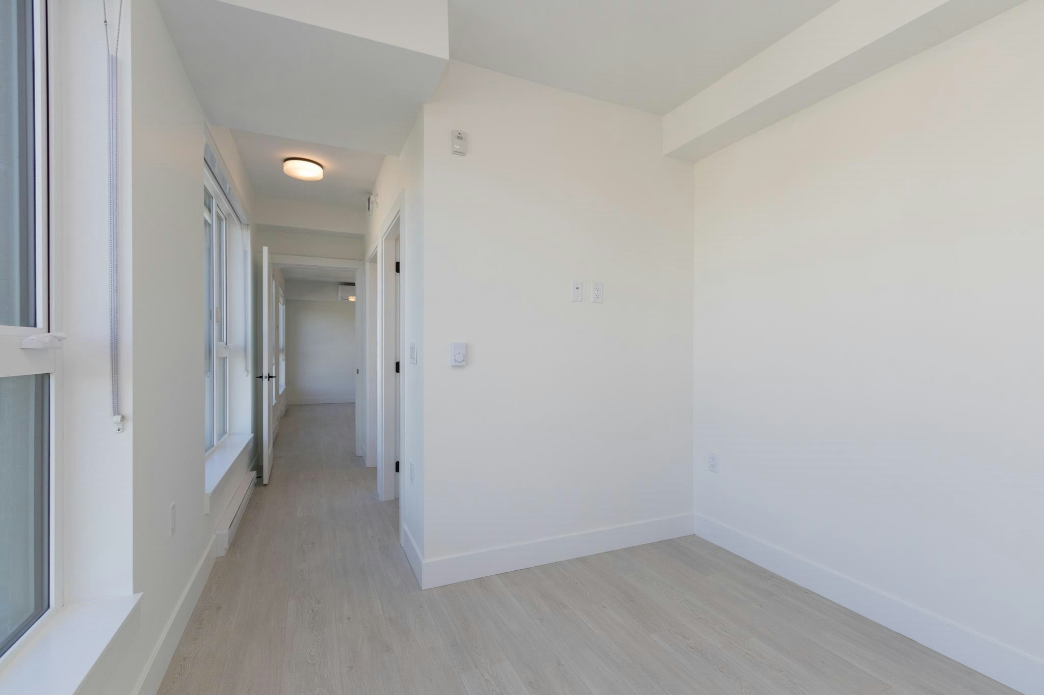 5399 Joyce, Vancouver, BC, V5R 4H3 - 19
