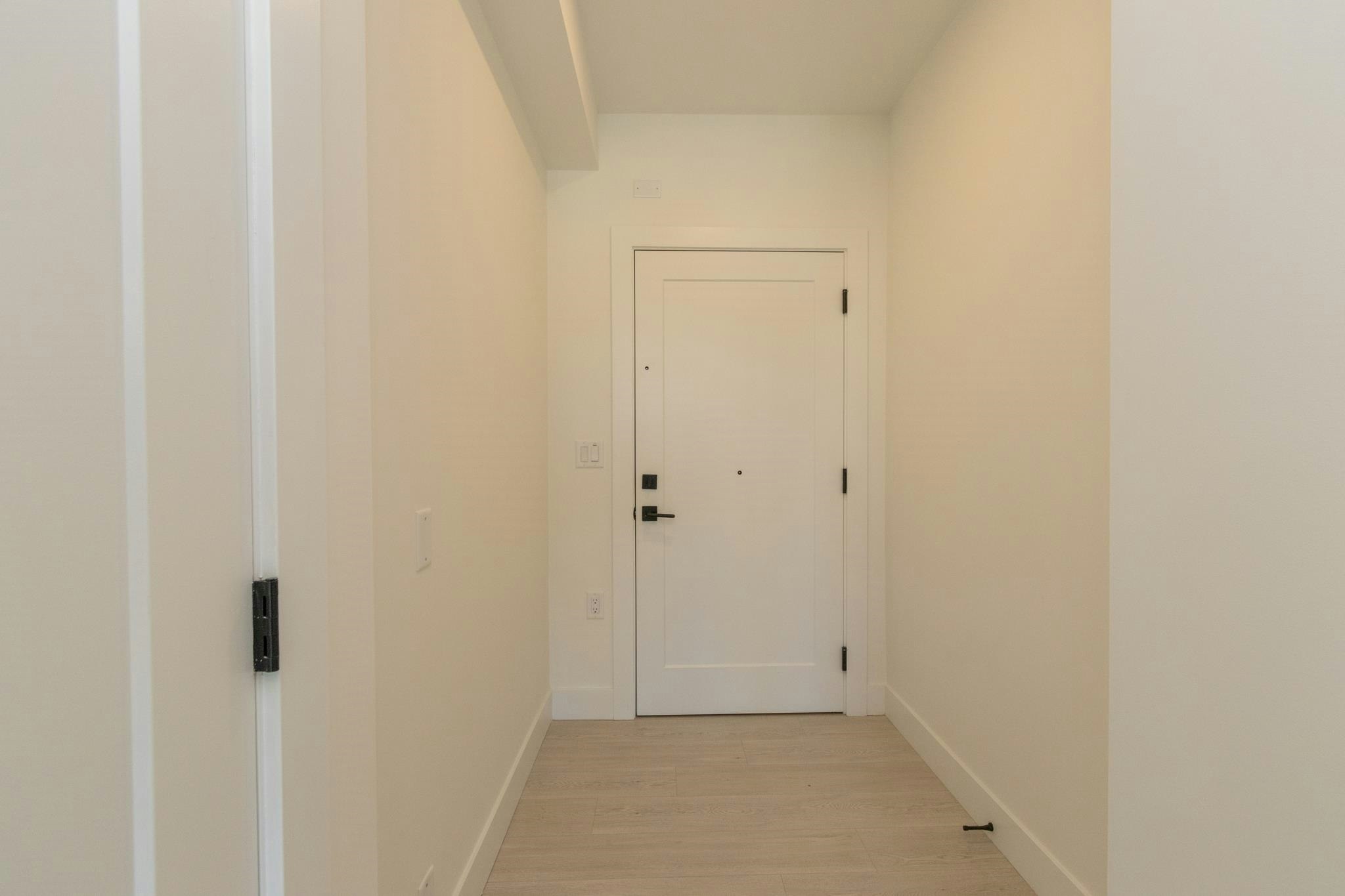 5399 Joyce, Vancouver, BC, V5R 4H3 - 14