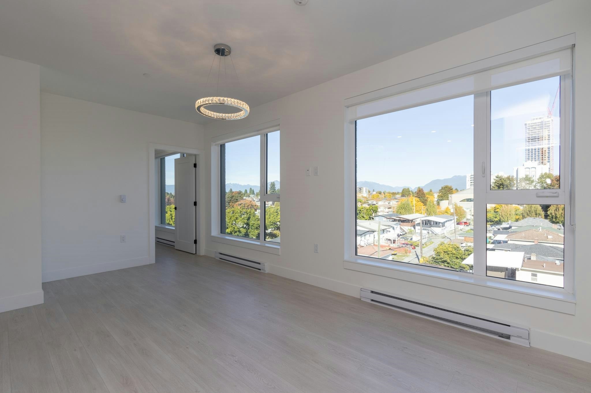 5399 Joyce, Vancouver, BC, V5R 4H3 - 8
