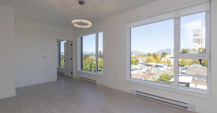 5399 Joyce, Vancouver, BC, V5R 4H3 - 8