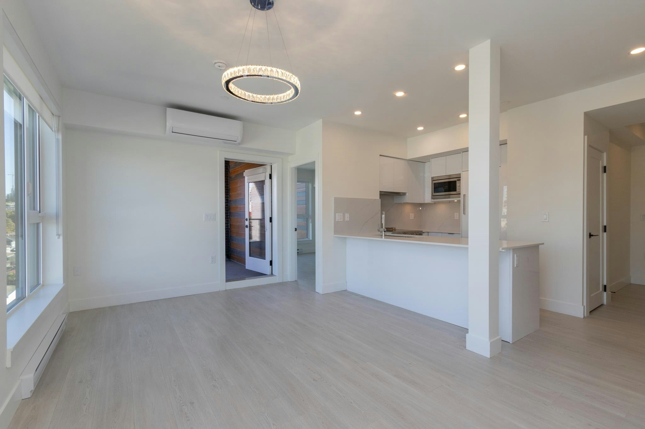 5399 Joyce, Vancouver, BC, V5R 4H3 - 11
