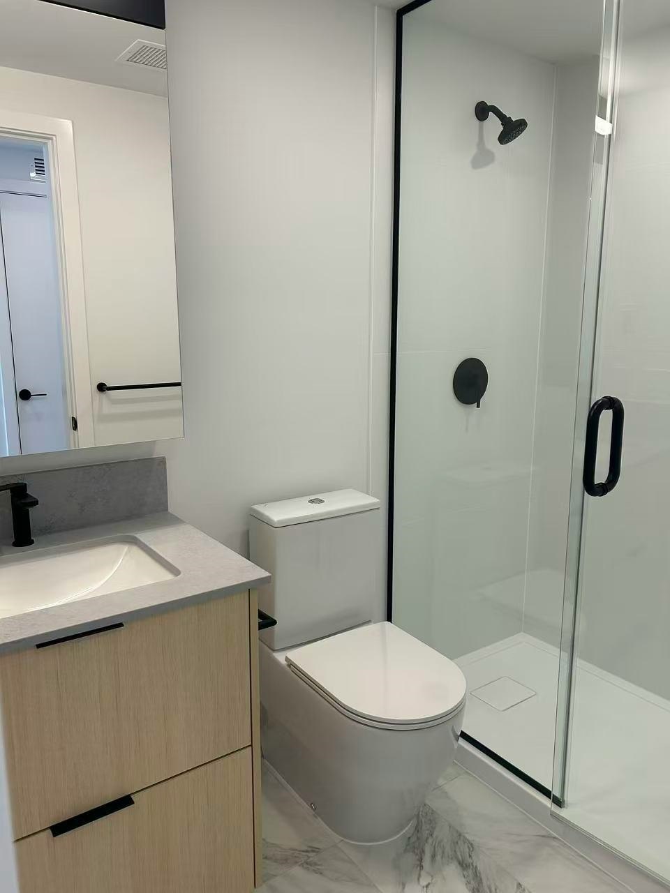 13738 Central Avenue, Surrey, BC, V3T 0X5 - 7