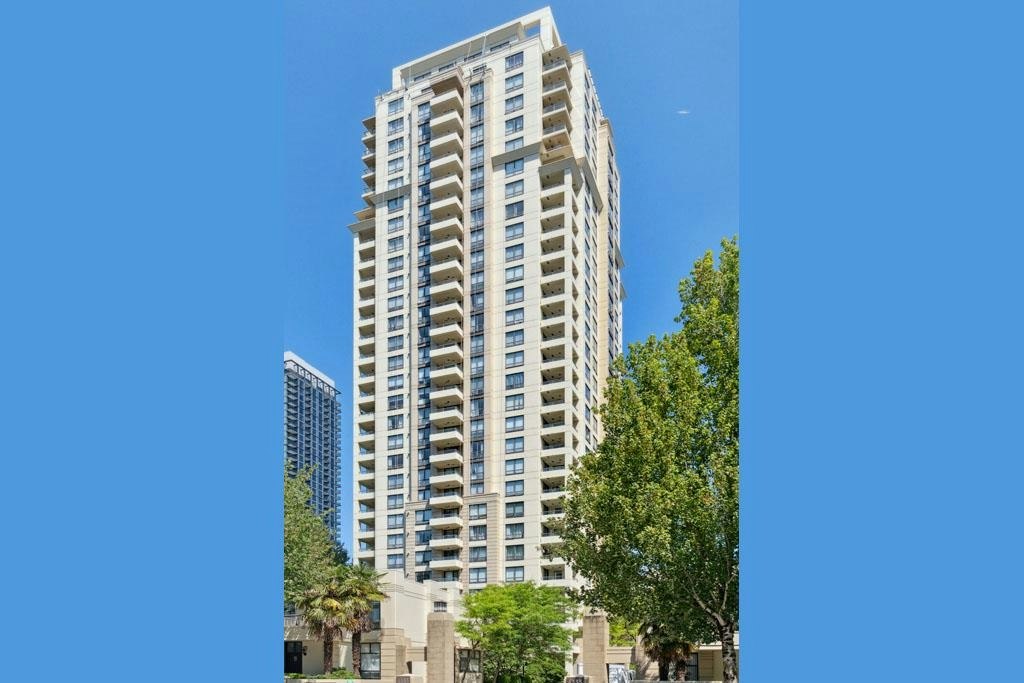 1905-4333 Central Boulevard, Burnaby, BC, V5H 4W8