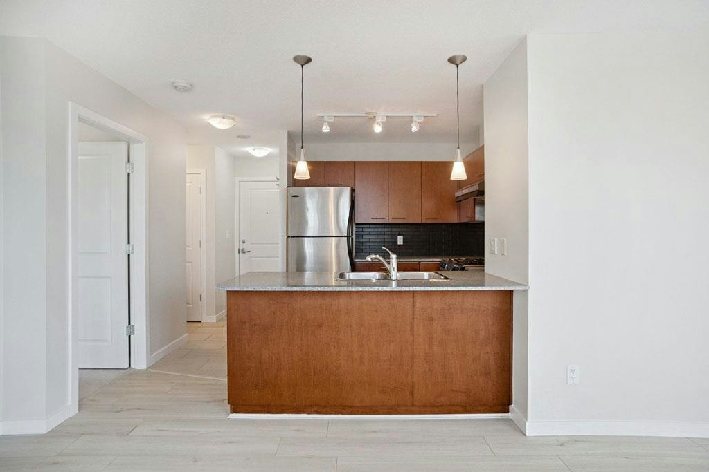1905-4333 Central Boulevard, Burnaby, BC, V5H 4W8 - 20