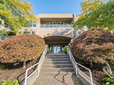 304-15809 Marine Drive - 2