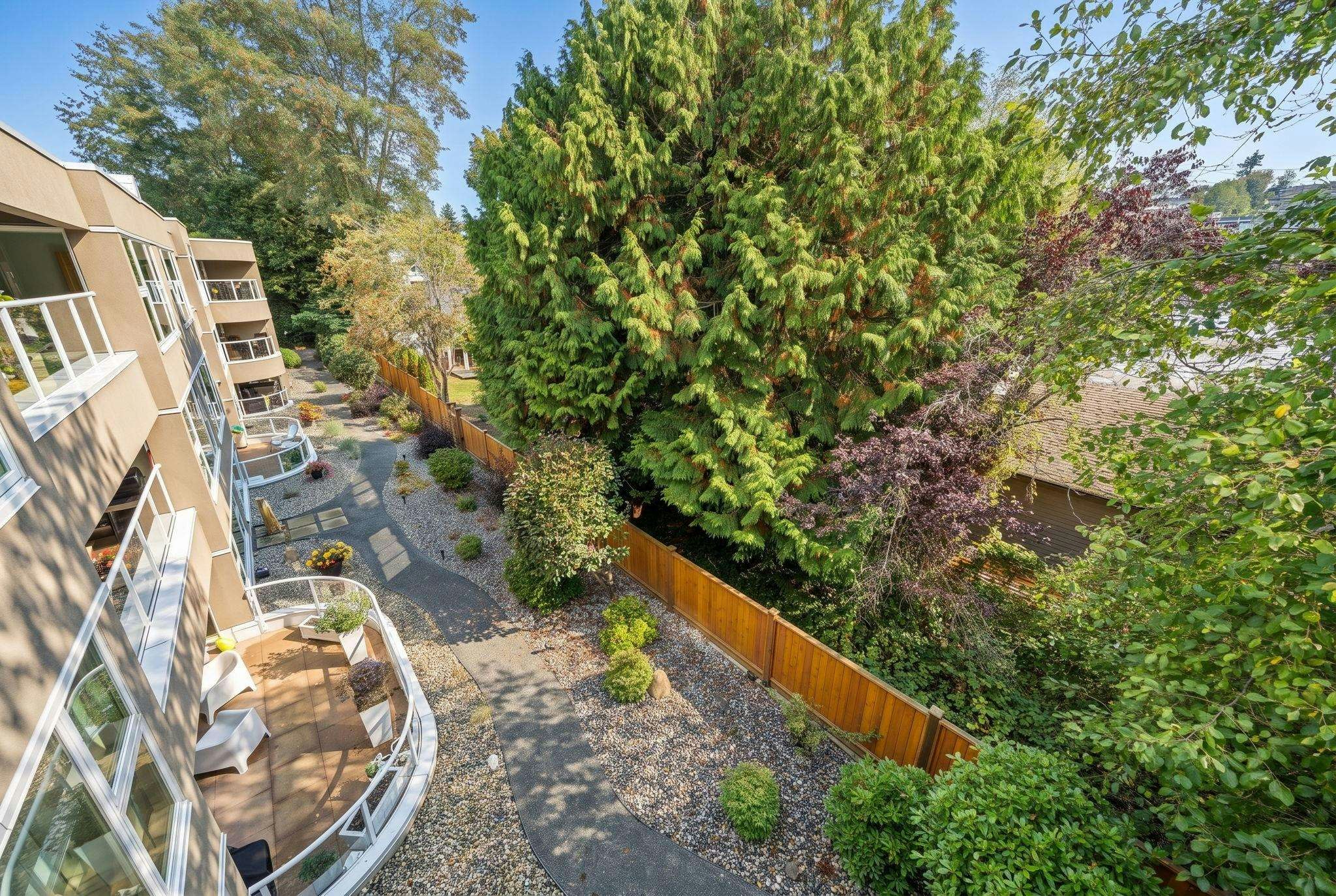 304-15809 Marine Drive, Surrey, BC, V3B 1E7 - 31