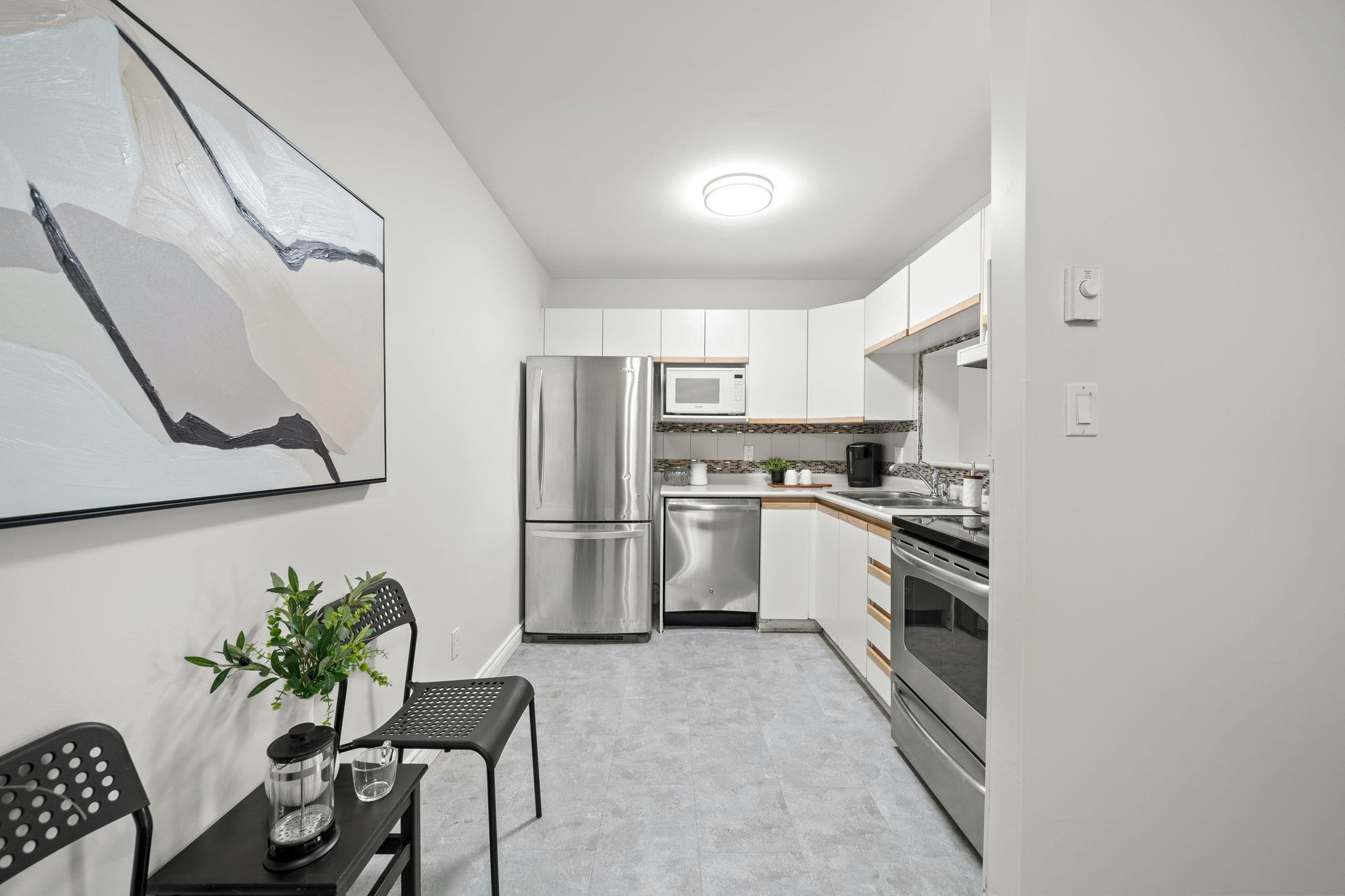 304-15809 Marine Drive - 4