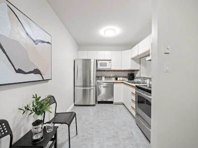 304-15809 Marine Drive - 4