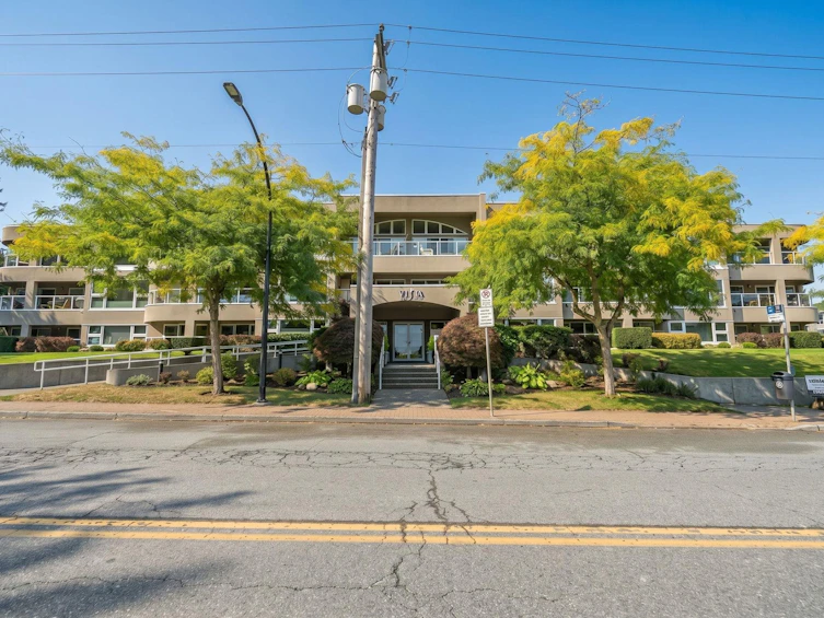 304-15809 Marine Drive, Surrey, BC, V3B 1E7 - 35