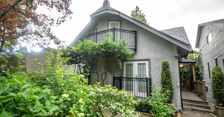 5829 Dunbar Street, Vancouver, BC, V6N 1W8