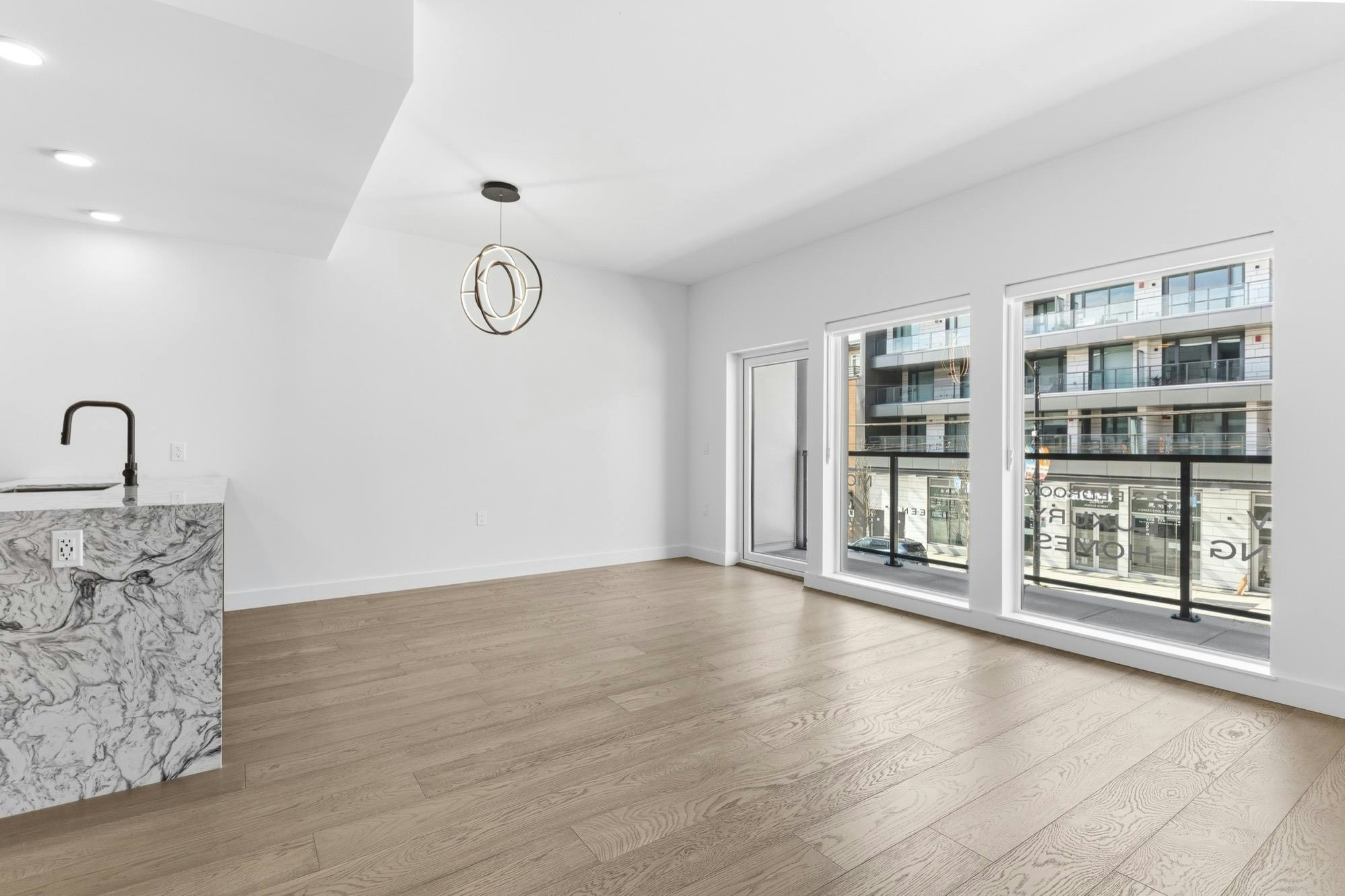 202-3590 W 39th Avenue, Vancouver, BC, V6N 3A5