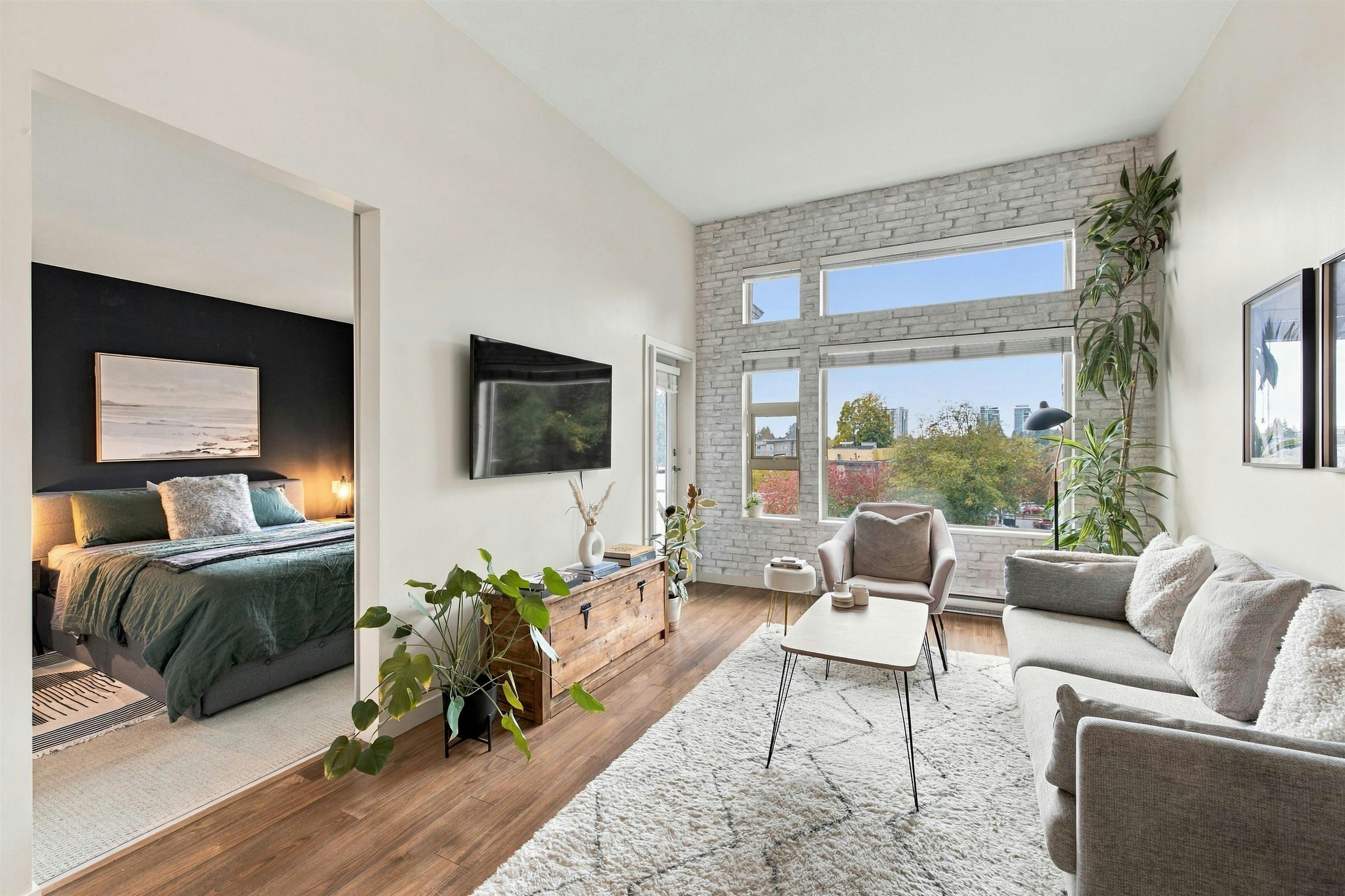 504-1677 Lloyd Avenue, North Vancouver, BC, V7P 0B1