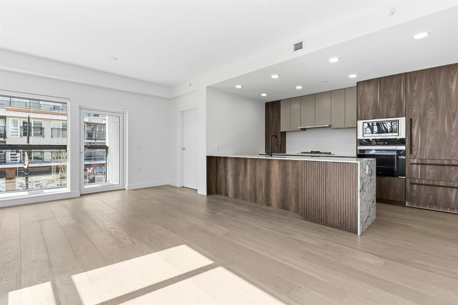 206-3590 W 39th Avenue, Vancouver, BC, V6N 3A5