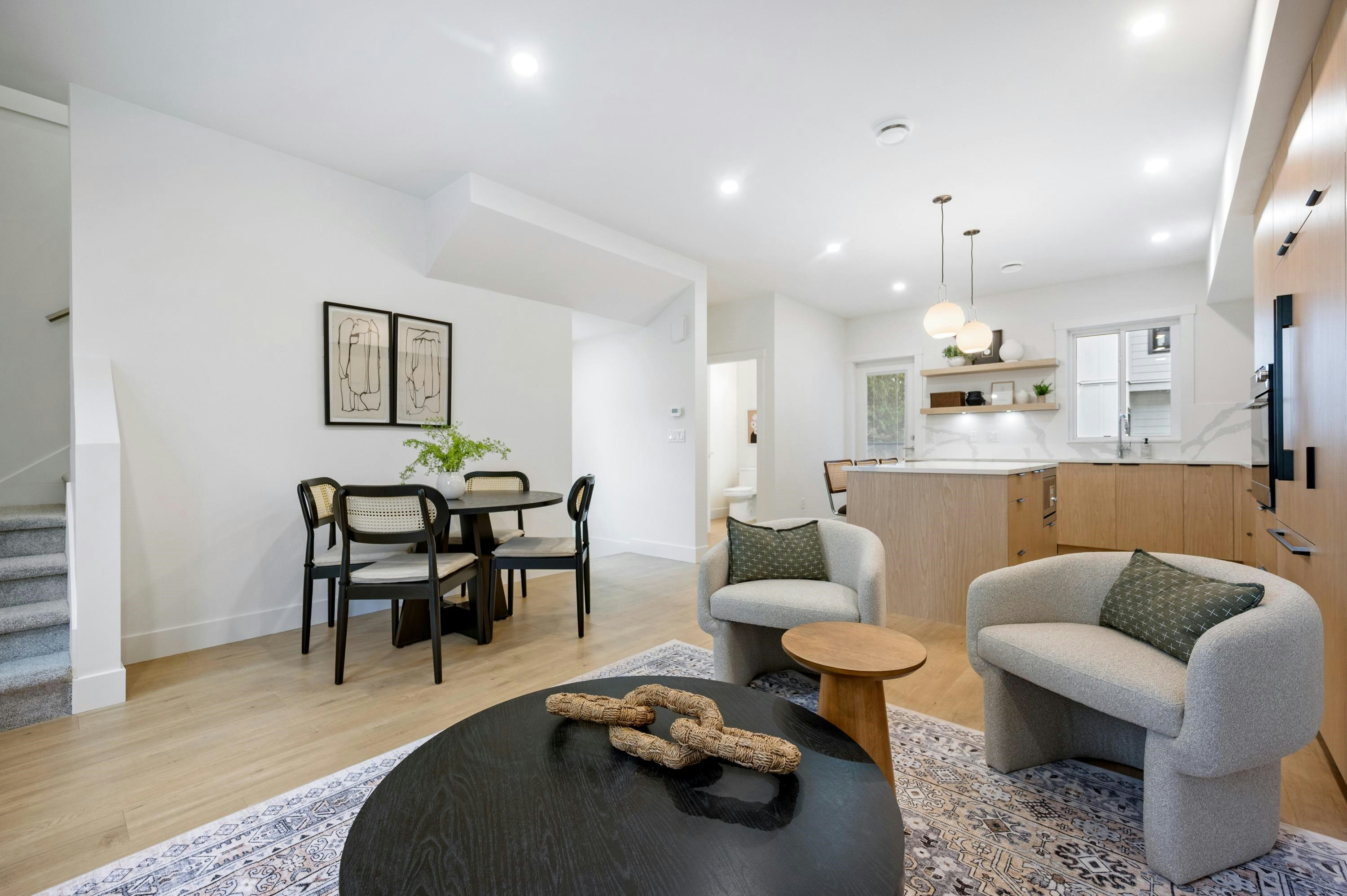 1-5993 143 Street - 5