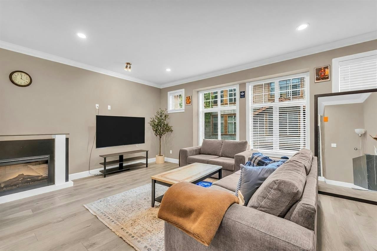 23-12036 66 Avenue, Surrey, BC, V3W 3M2 - 3
