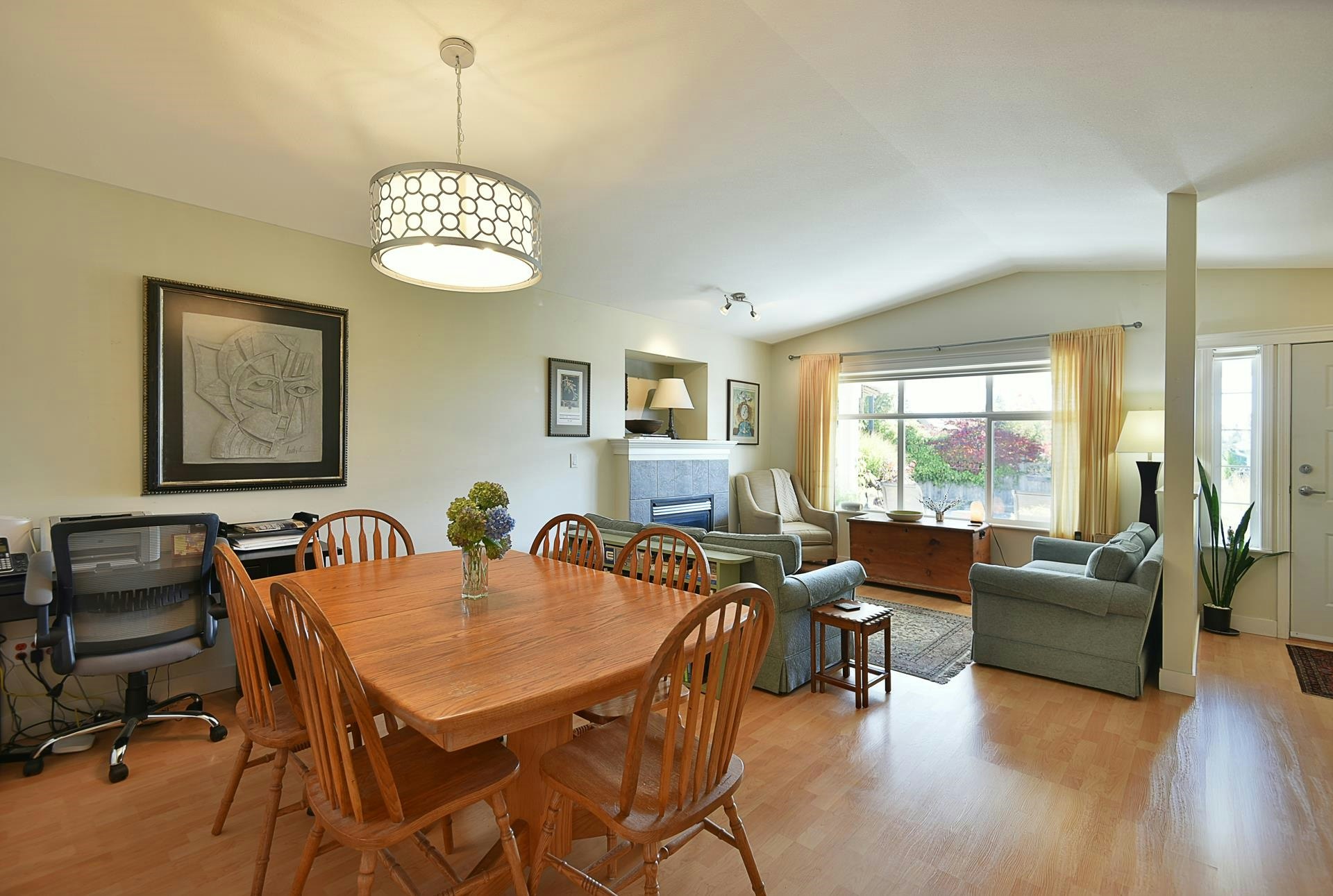 6340 Williams Place, Sechelt, BC, V7Z 0M6